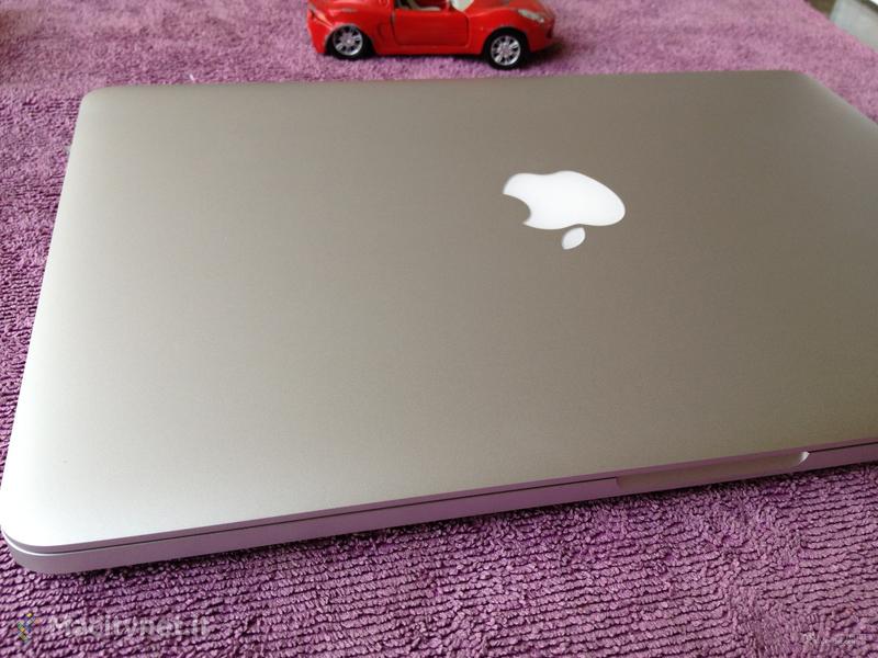 MacBook Pro Retina 13”: nuove foto e ipotesi sui prezzi