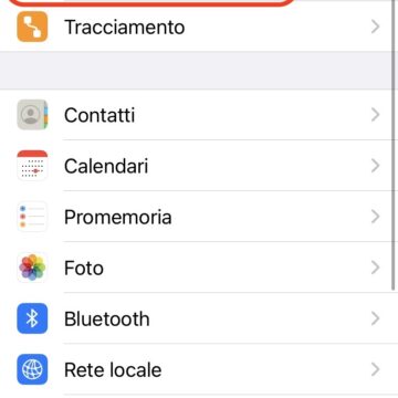 Come creare promemoria basati sulla localizzazione con Siri