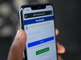 Facebook e Samsung sempre più vicine: tornano le voci del Facebook phone