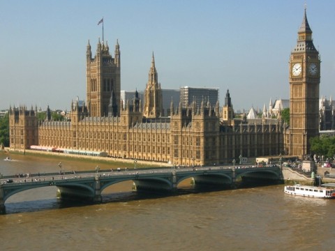 pacco sospetto houses-of-parliament-in-london