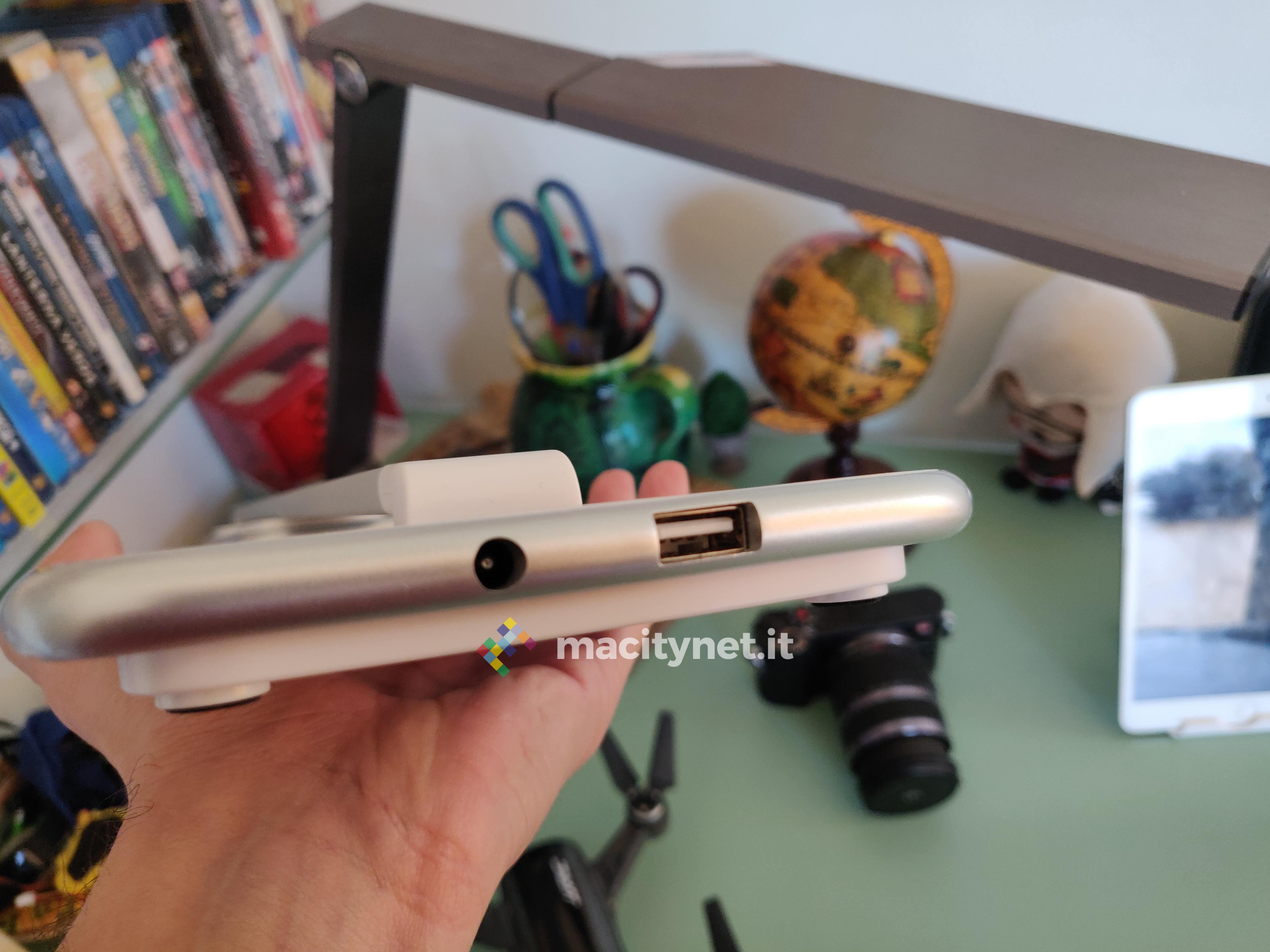 Recensione lampada Aukey dimmerabile da scrivania, economica e con tasti soft touch