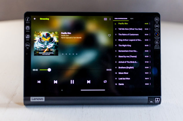 Recensione Lenovo Yoga Smart Tab, il tablet inaspettato per la casa