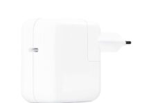 apple nuovo caricatore usb-c 30w identico al precedente