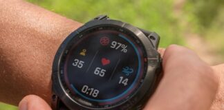 Garmin Fenix 7 è lo sport watch con schermo touch e torcia