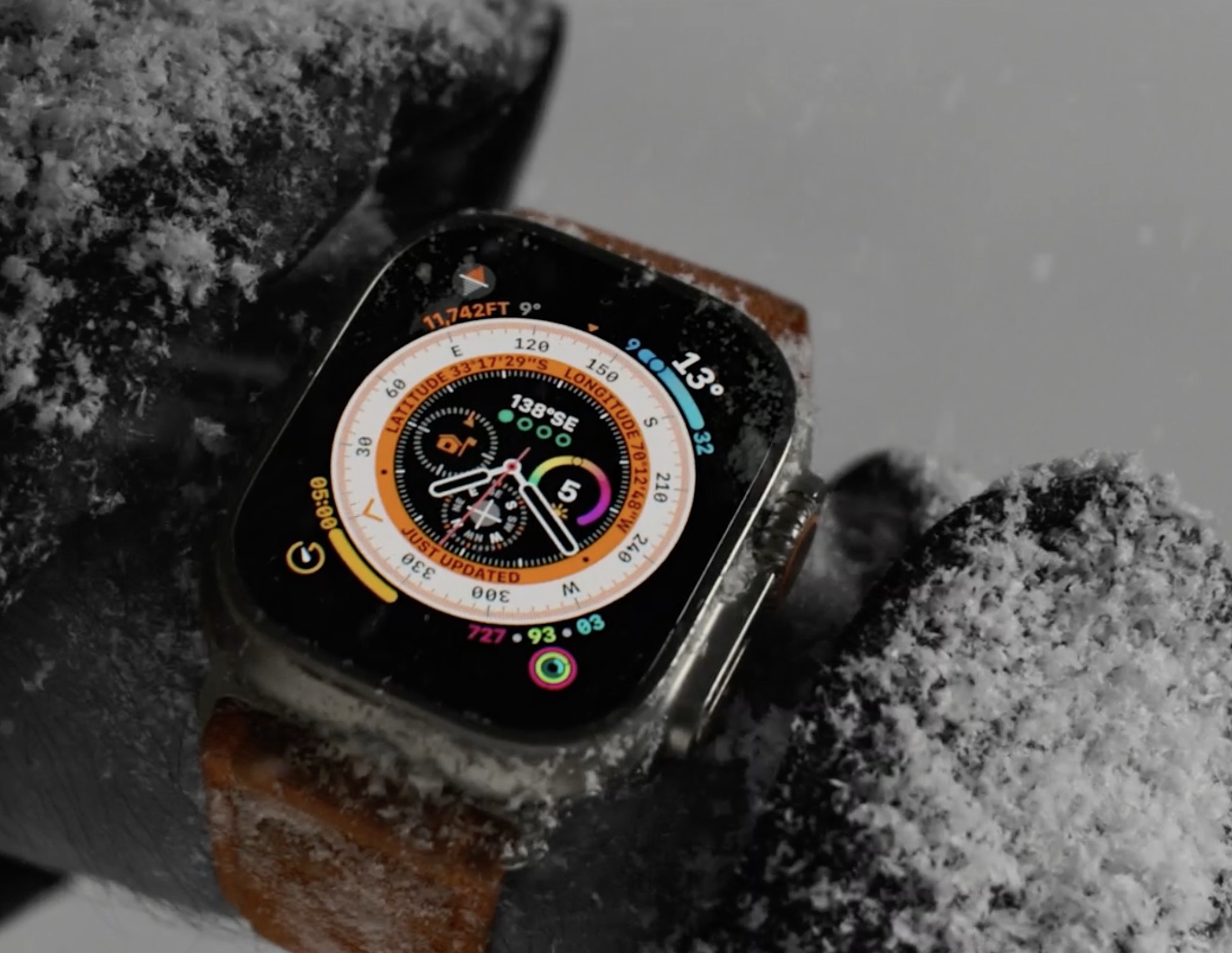 Apple Watch Ultra 2 GPS + Cellular da 49 mm in sconto su , per  l'outdoor e il subacqueo 