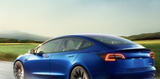 Tesla progetta Model 3 2023 per ringiovanirla e ridurre i costi