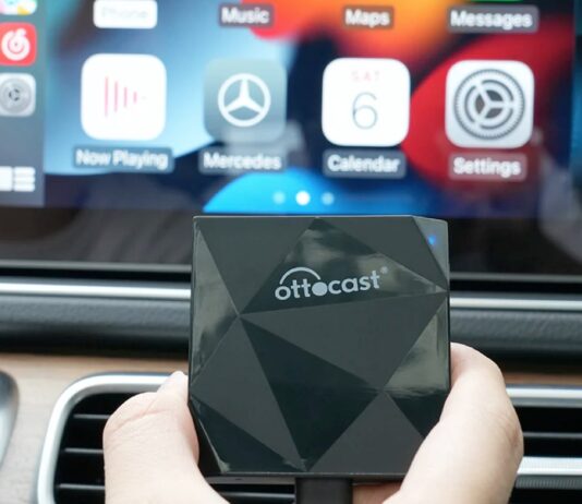 CarPlay e Android Auto diventano wireles con Ottocast, sconto coupon a 79,99€