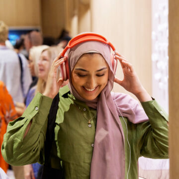 Apple Store, le foto dell'apertura nella storica Battersea Power Station di Londra