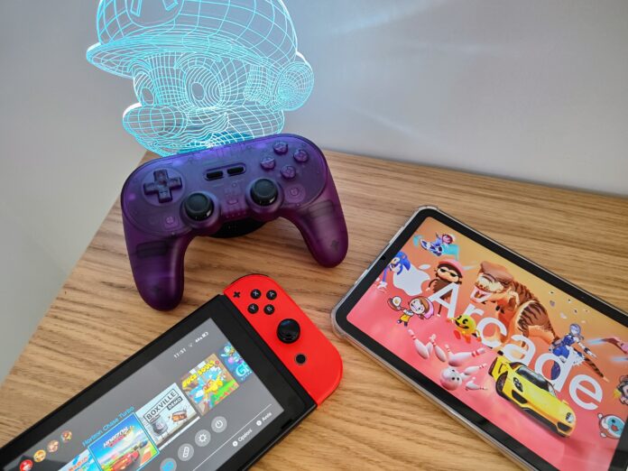 Recensione 8BitDo Pro 2, il controller per le piattaforme Apple