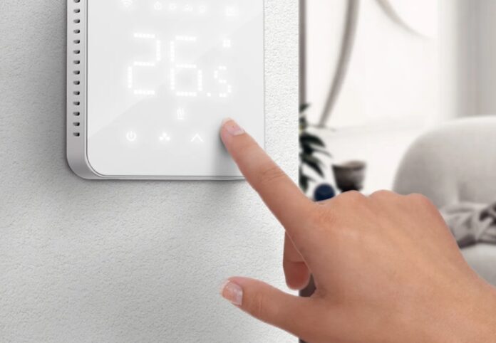 Termostato Meross compatibile HomeKit, Alexa e Google in sconto a metà prezzo