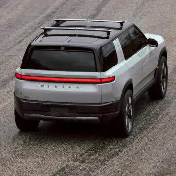 Apple torna in auto forse collaborando con Rivian