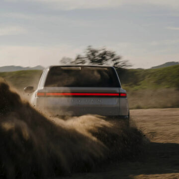 Apple torna in auto forse collaborando con Rivian