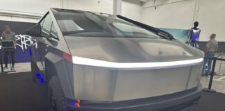 Tesla cybertruck milano daniele 2 ok