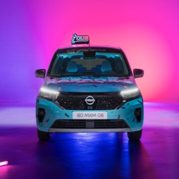 Nissan Townstar Karaok-e, concept di veicolo commerciale con karaoke a bordo