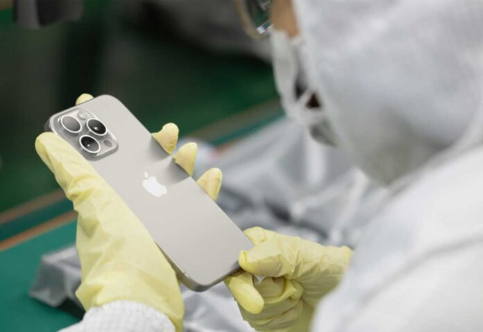 Apple vuole sostituire il 50% dei lavoratori nelle linee di assemblaggio iPhone con dei robot
