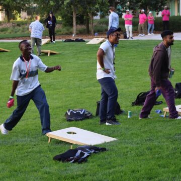 Inizia la WWDC24, sviuppatori alla carica nel Campus Apple