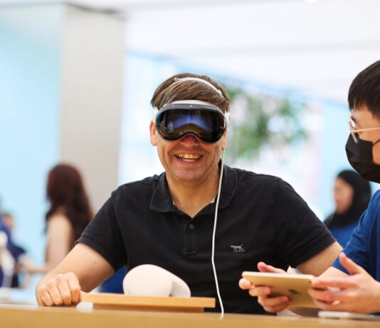 Apple cerca una strada per Vision Pro con AI e sentimenti