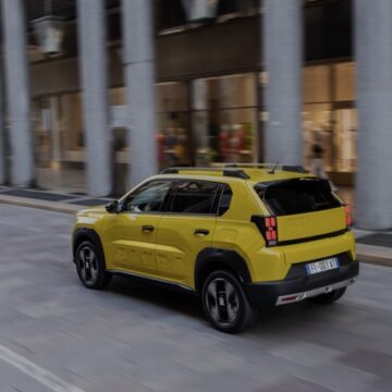 Arriva la Fiat Grande Panda, ibrida ed elettrica