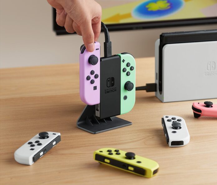 Meglio tardi che mai, Nintendo ha la sua dock per ricaricare i Joy Con