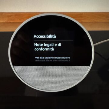 Recensione Amazon Echo Spot generazione 3, la super sveglia smart