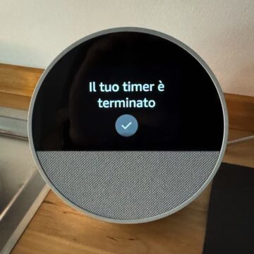 Recensione Amazon Echo Spot generazione 3, la super sveglia smart