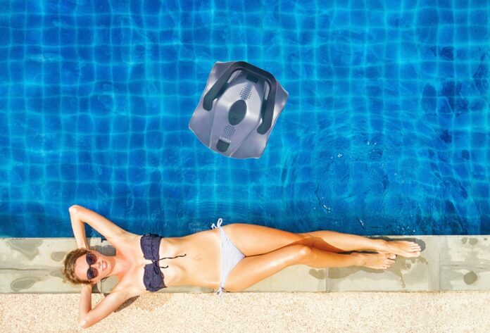 Lixada è il robot che vi pulisce il fondo della piscina