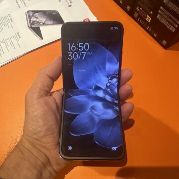 Xiaomi MIX Flip 2024 3