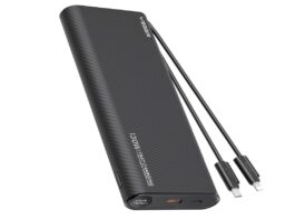 Solo 28,99€ per la batteria con cavi integrati che carica tutto anche il Mac