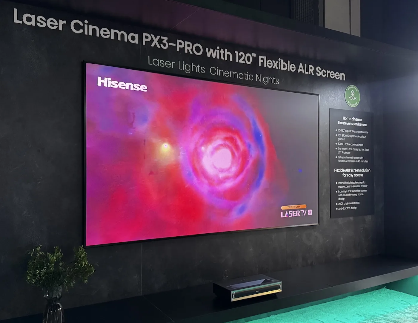 [FOTO mette Settimio] Hisense, i laser TV da 150 pollici sono pronti