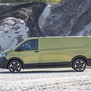 Volkswagen, i nuovi Transporter e Caravelle