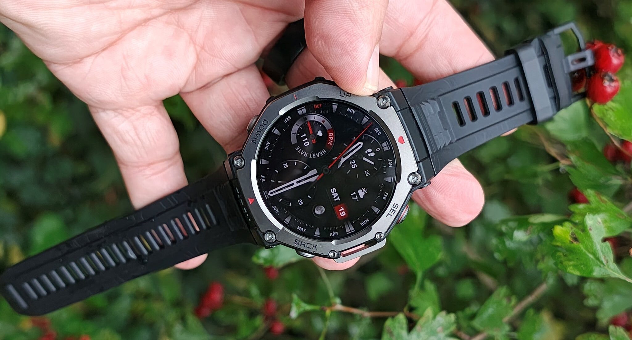 Recensione Amazfit T-Rex 3, resistente, bello e completo - macitynet.it