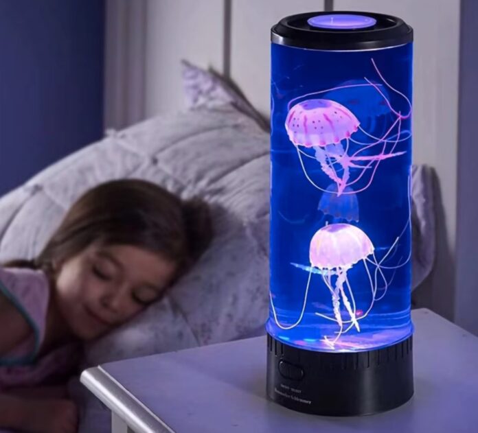 Meduse in bottiglia con la lampada speciale a soli 10 € - macitynet.it