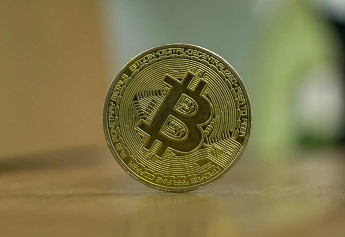 Bitcoin tocca il record di 85mila dollari e rivoluziona le crypto - macitynet.it