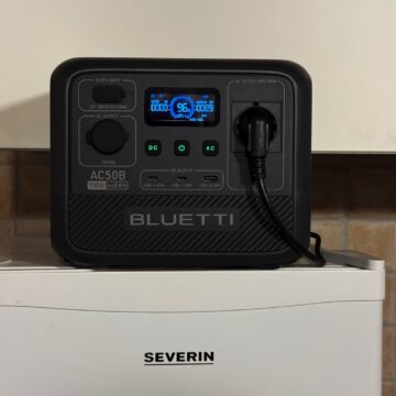 Recensione Bluetti AC50B, la powerstation personale e versatile da portare ovunque - macitynet.it