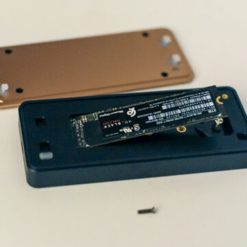 Recensione Case UGREEN USB 4 per SSD M.2 NVMe, la rivincita di USB4 su Thunderbolt - macitynet.it