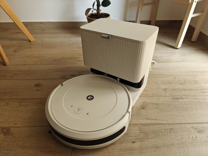 Roomba Combo 2 Essential fa l'essenziale, ma lo fa bene - macitynet.it