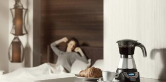 Moka De'Longhi Alicia Plus, il caffè all'antica reso moderno a 66,59€ - macitynet.it