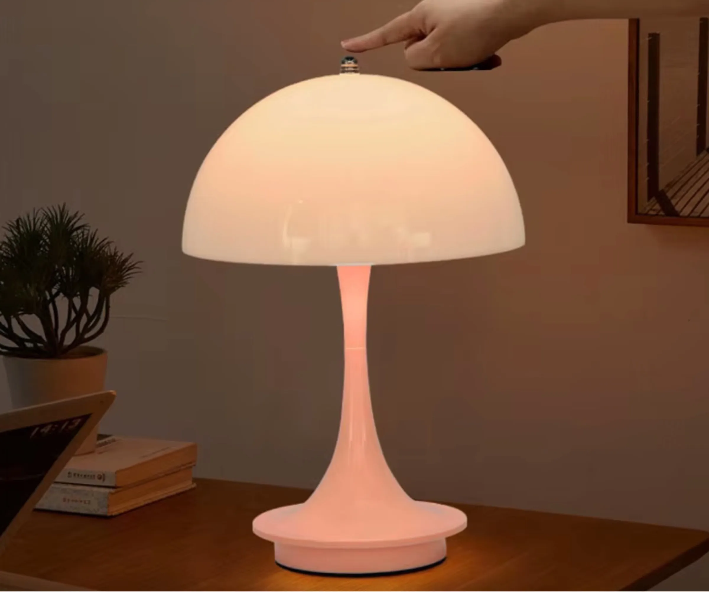 Lampada da tavolo LED a fungo, solo 4,50 € - macitynet.it