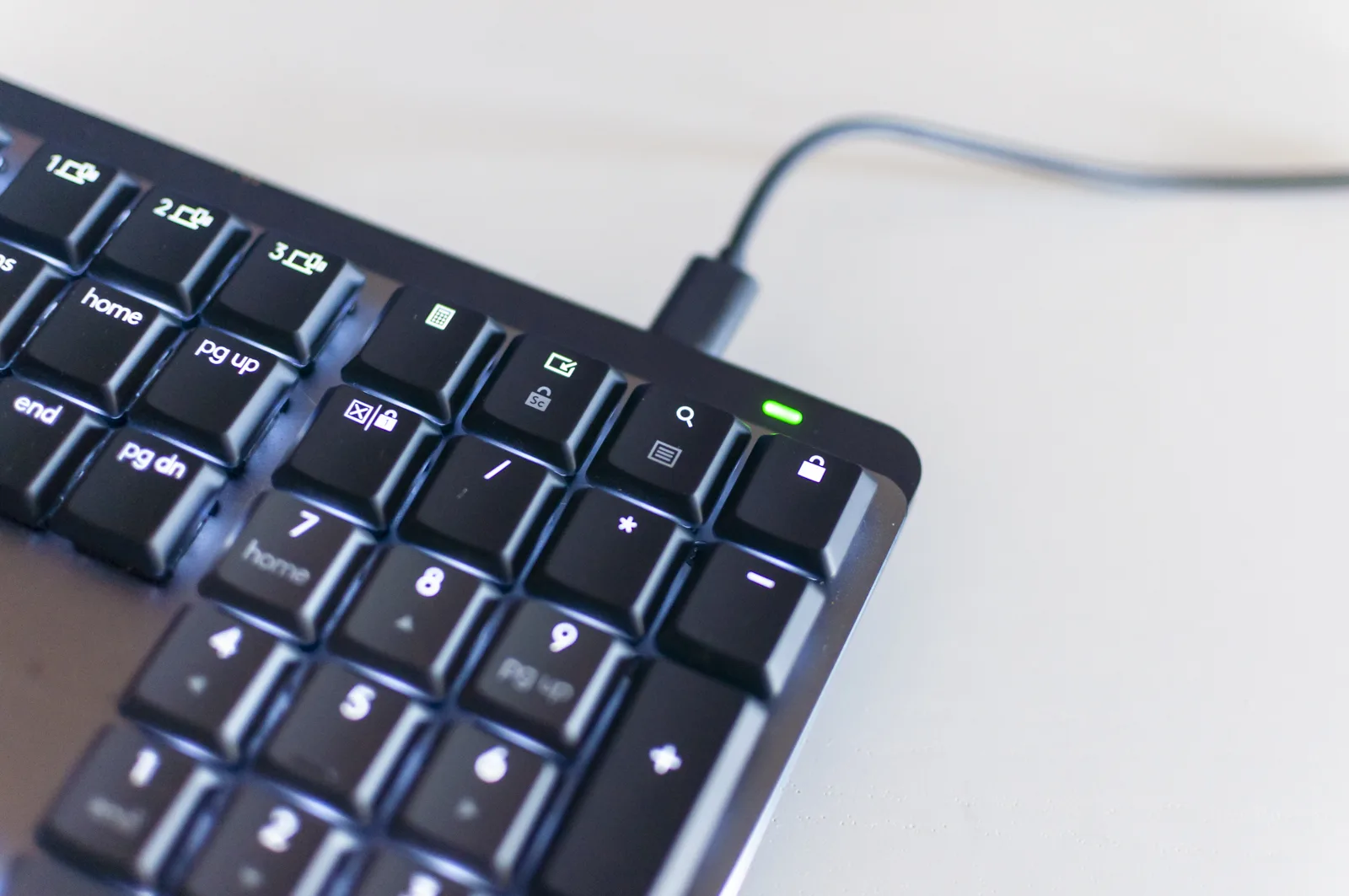 Recensione tastiera Logitech MX Mechanical Keyboard, la meccanica per l'ufficio - macitynet.it