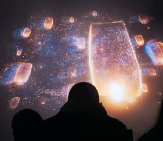 Samsung incanta con gli ologrammi nel cielo per Unpacked 2025 - macitynet.it